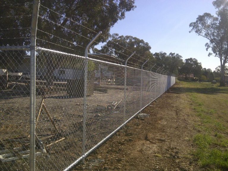 Coward fencing 2 768x576